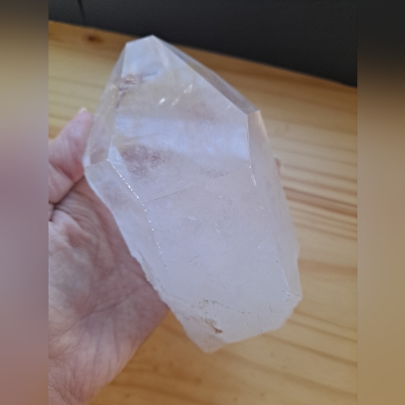 Stunning Extra Large Natural Quartz Crystal Point - Picture 6 of 11